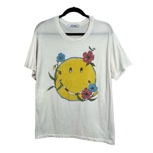 LETLUV x SMILEY Anthro Smiley Face Floral Graphic Print Tee in ivory size Medium